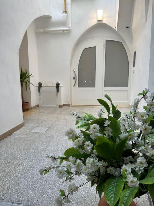 Mediterranean House Бари Екстериор снимка